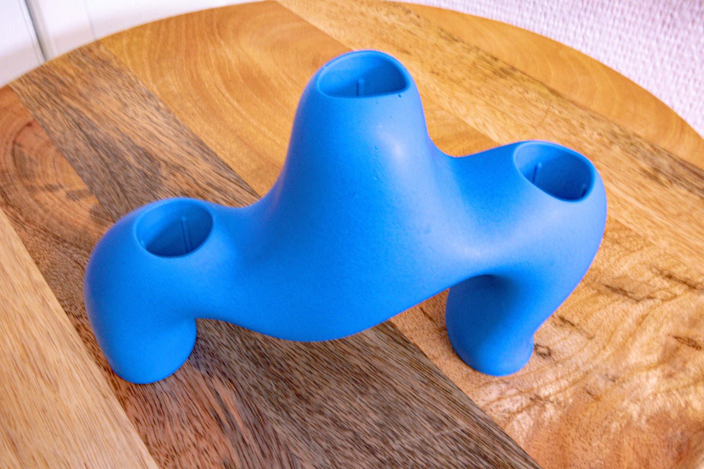 Candle holder Jesmonite blue