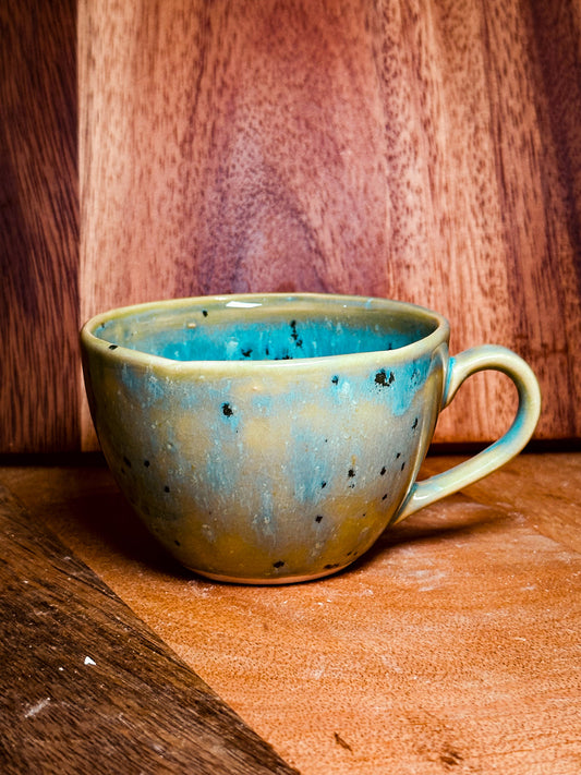 Cup of tea and coffee/cappuccino