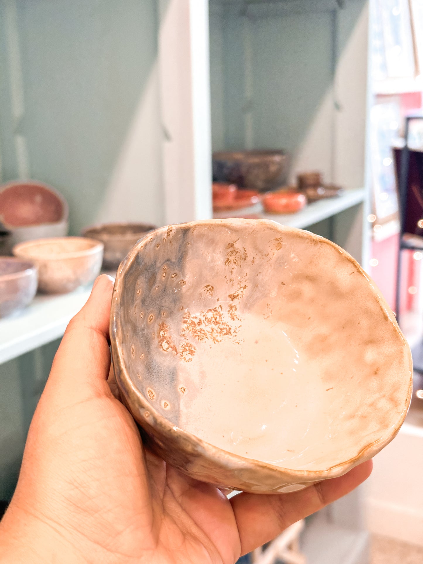 Rustic ceramic bowl | blue and beige