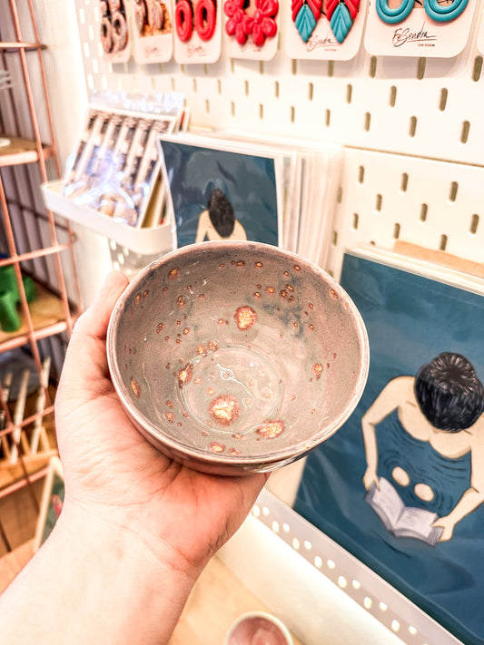 Unique ceramic bowl - Handmade by FeSendra | grayish blue