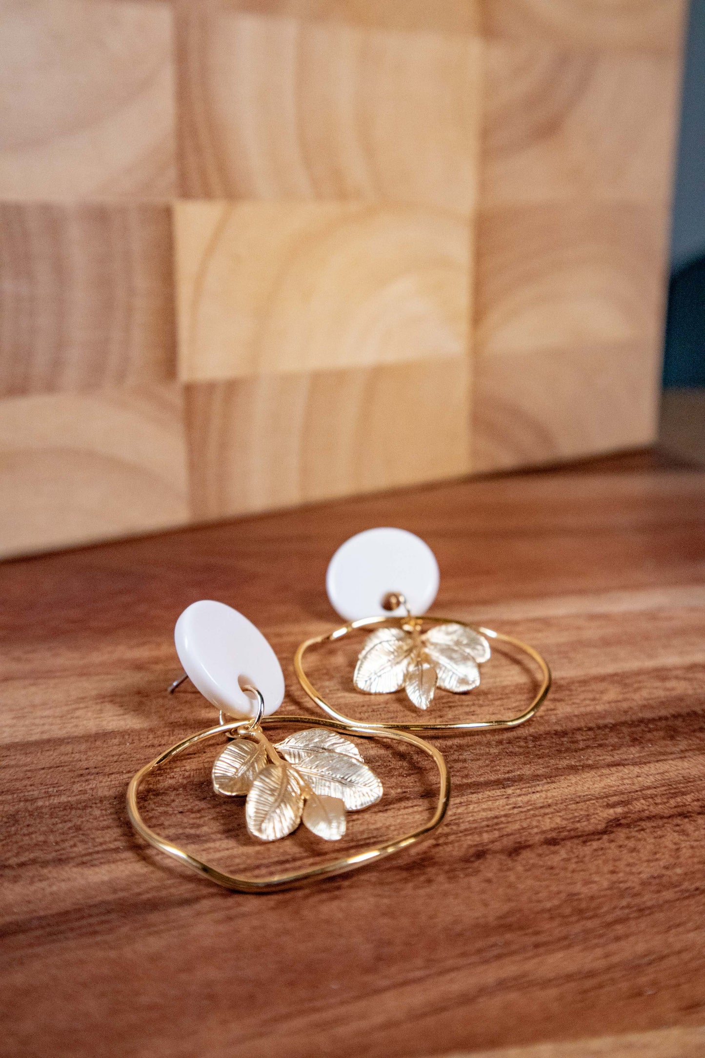 Earrings by FeSendra | Gold and ivory