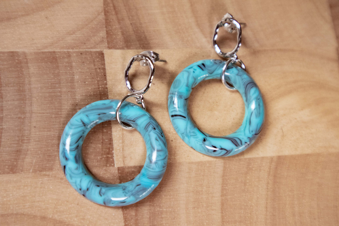 Earrings by FeSendra | Resine  | blue + plated silver
