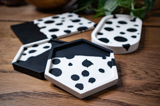 Decorative Eco Resin coaster | tray | KIT | Jesmonite | Black & white.