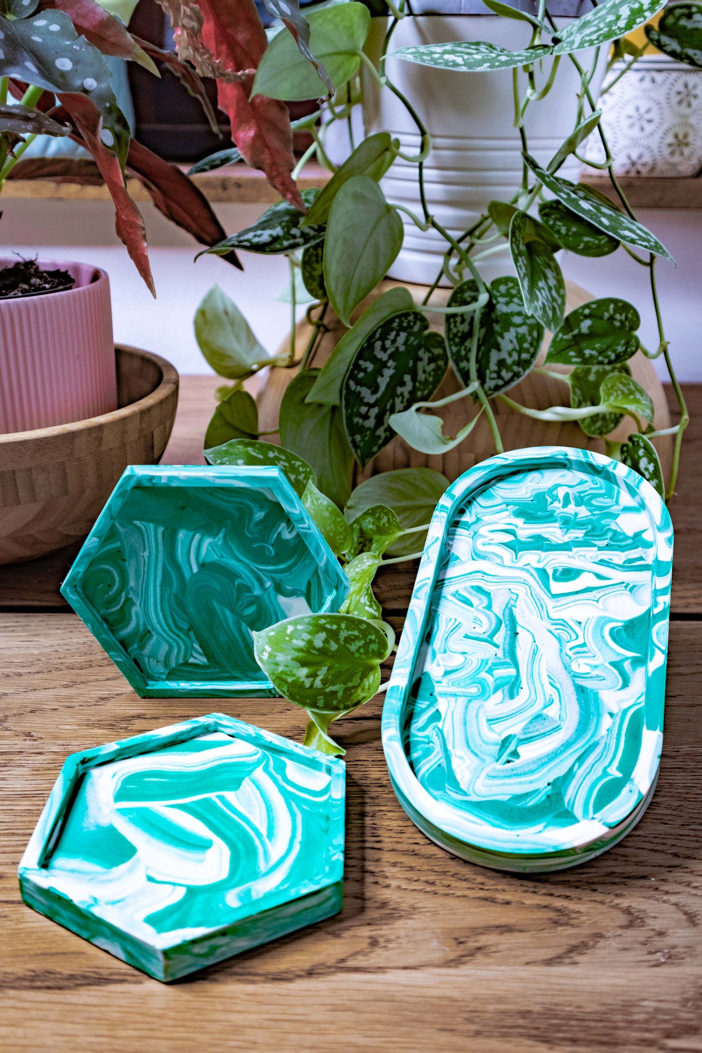 Decorative Eco Resin coaster | tray | KIT | Jesmonite | Emerald green marbled