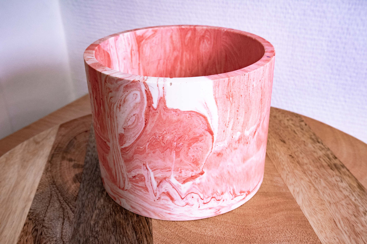 Pot Plant grd - Jesmonite - White and rose marbled