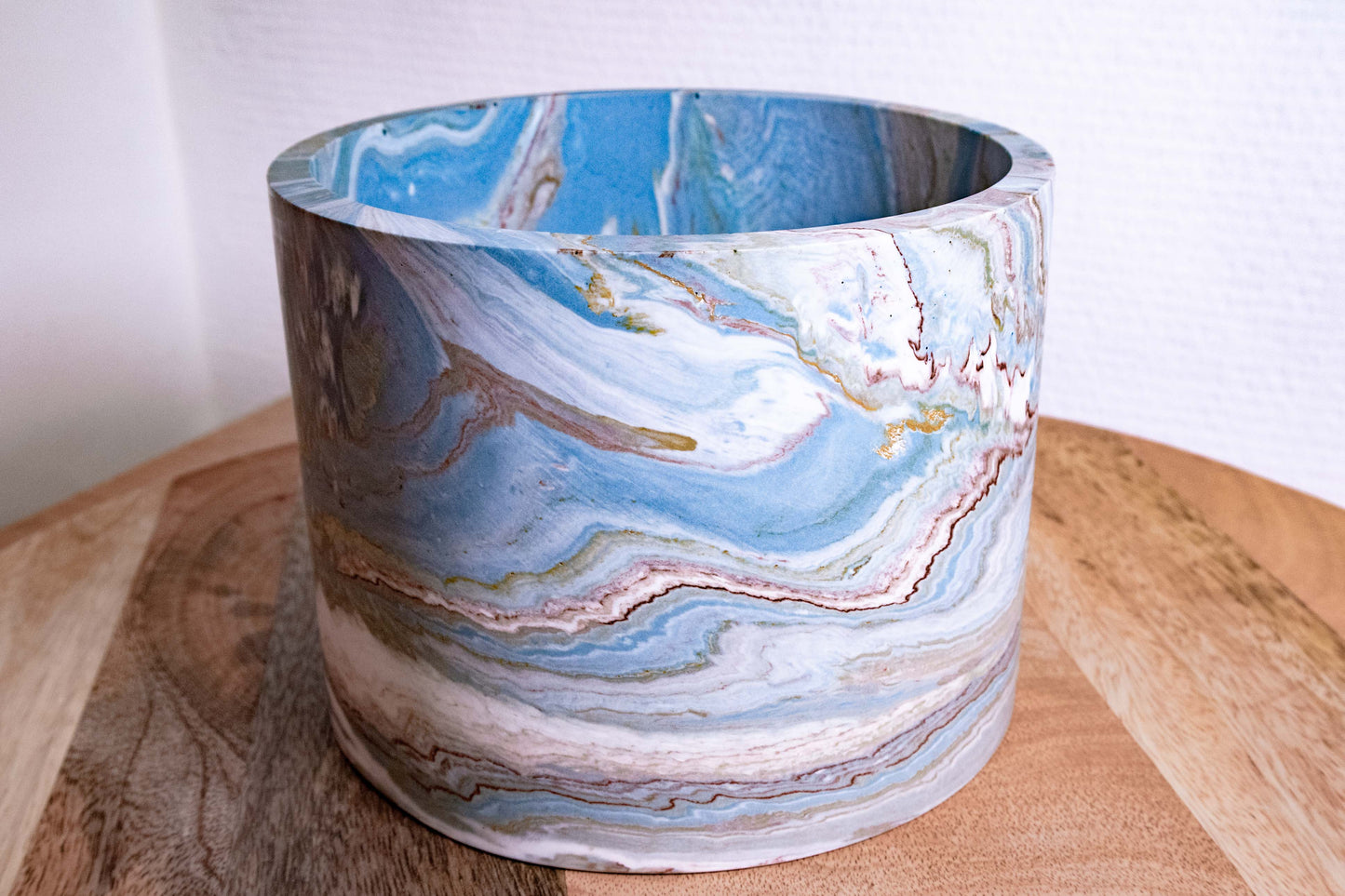 Pot Plant grd - Jesmonite - Blue, yellow, red oxyde and white marbled