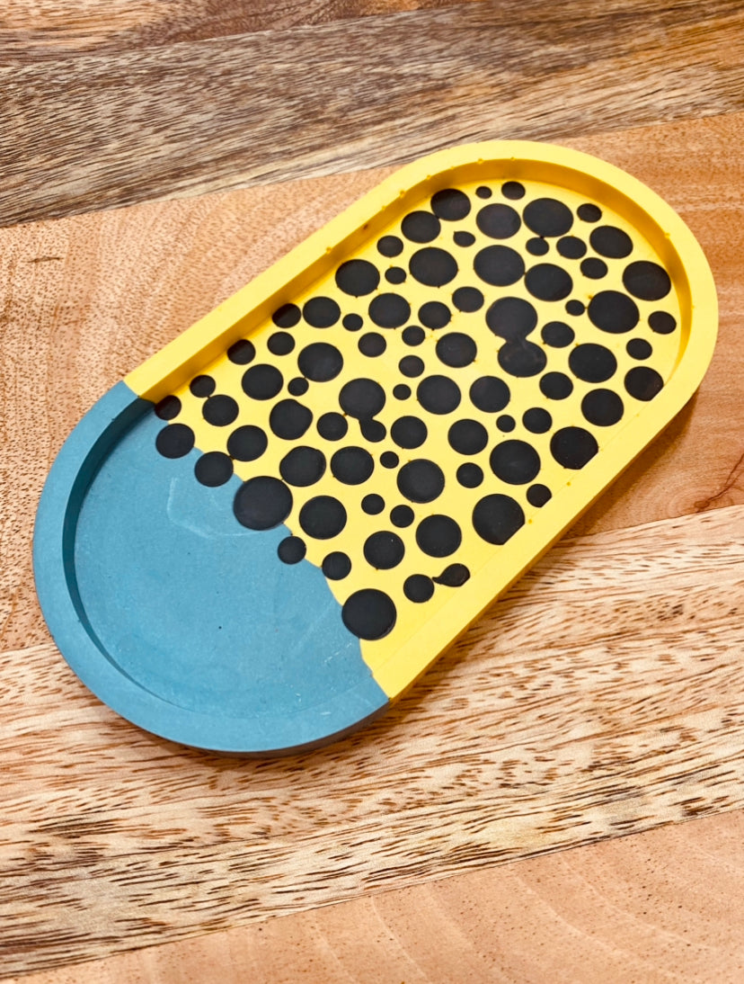 Decorative Eco Resin tray Jesmonite | Blue, yellow and black.